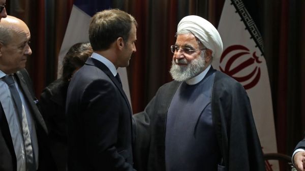 Nucléaire iranien : Macron demande des "gestes clairs" à Rohani, "sans attendre"