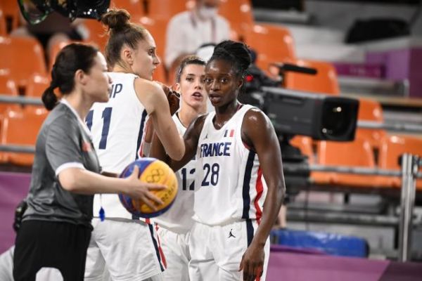 JO - Basket 3x3 (F) - L'équipe de France bat la Russie et file en quarts de finale des JO