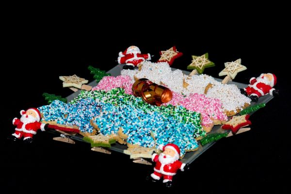Recette de petits sablés de Noël : Etoiles colorées (amandes et noisettes)