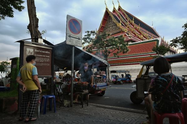 La Thaïlande, désertée depuis la pandémie, rouvre lundi aux touristes vaccinés