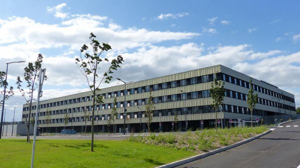 Centre hospitalier de Sambre-Avesnois (Nord), par Brunet Saunier