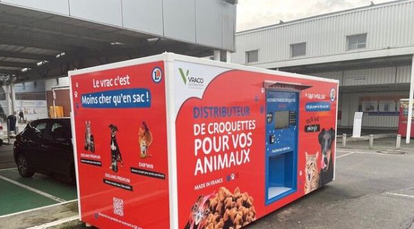 Bretagne : Avec ce distributeur en vrac, ça ne coûte plus une patte d'acheter ses croquettes