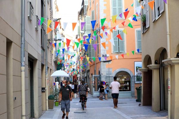 À Toulon, cinq bougies pour le Quartier des arts: et vous, vous en pensez-quoi?