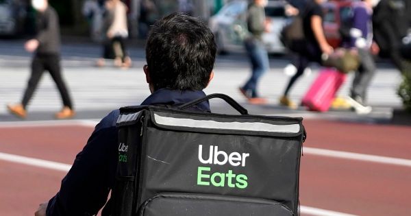 Un livreur Uber Eats traité "d'esclave", la cliente condamnée à 1000 euros d'amende