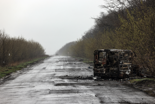 En direct - Guerre en Ukraine : le Donbass ravagé par une bataille acharnée, Severodonetsk menacée