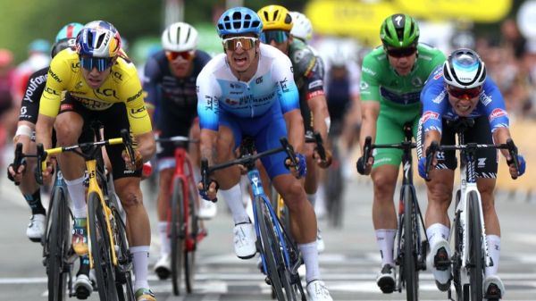 Tour de France 2022 : Dylan Groenewegen l'emporte à Sönderborg, Wout Van Aert toujours en jaune