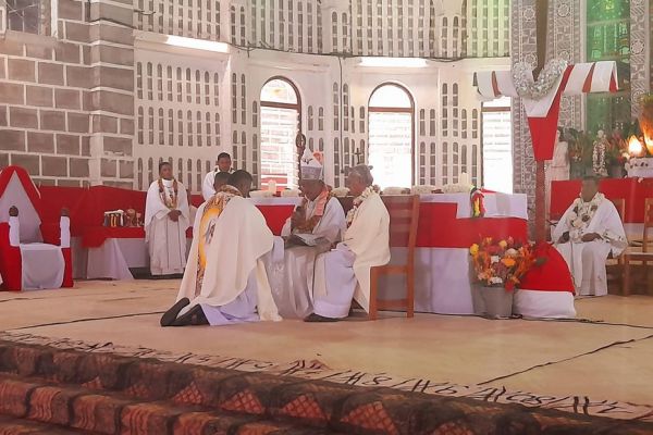 Sosefo Leleivai, nouveau prêtre du diocèse de Wallis et Futuna