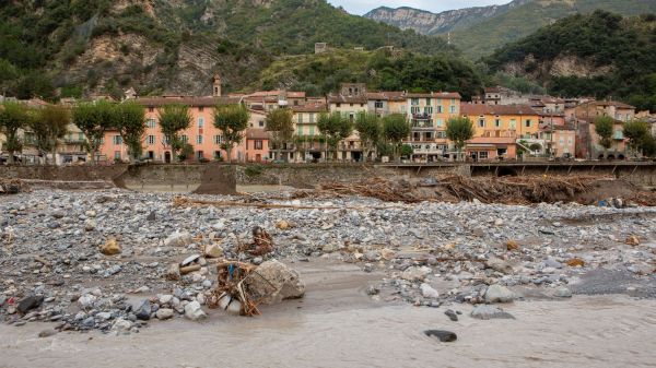 "C'est maintenant qu'il faut se préparer" aux risques d'inondations à l'automne, alerte le porte-parole des sapeurs-pompiers de France