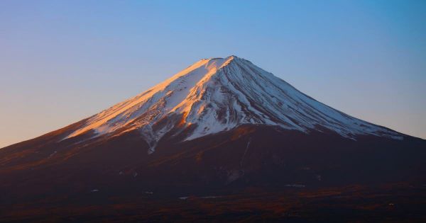 Destination volcan. Le mont Fuji, emblème du Japon