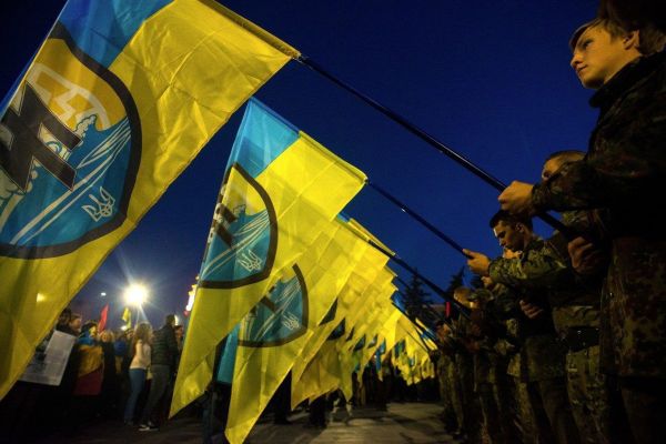 Des rapports récents suggèrent que seuls 30 à 40 % de l'aide militaire étatsunienne  parvient effectivement aux troupes ukrainiennes (Ron Paul Institute)