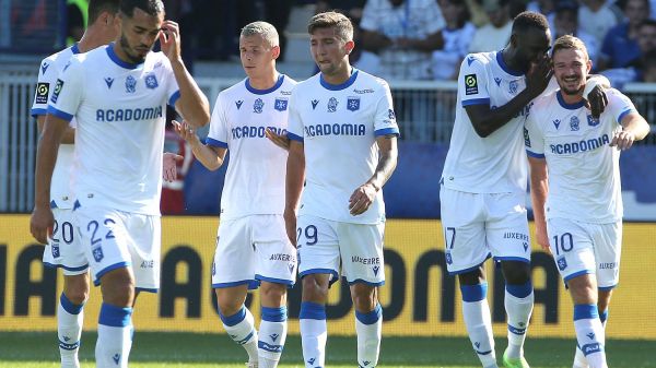 Ligue 1 : séduisant, Auxerre s'offre un nouveau succès et plonge Strasbourg dans le doute