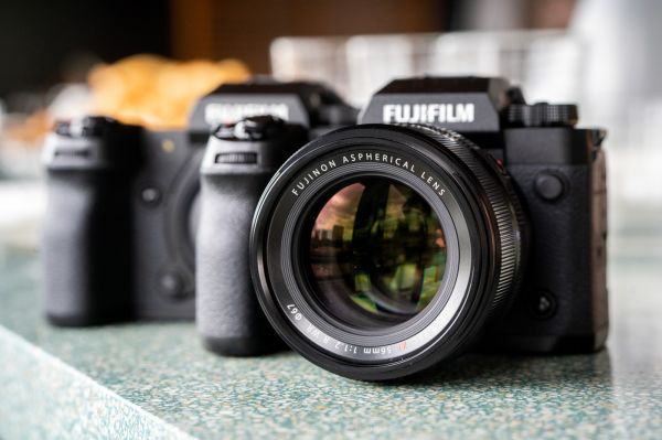 Fujinon XF 56 mm f/1,2 R WR : Fujifilm renouvèle l’un des piliers de la monture X // nouvelle version d’une optique phare