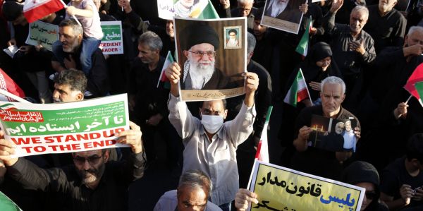 Iran : au moins 76 morts depuis le début des manifestations, selon une ONG en exil