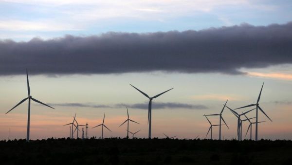 TotalEnergies prévoit plus de $4 mds d'investissement dans le solaire et l'éolien dès 2022