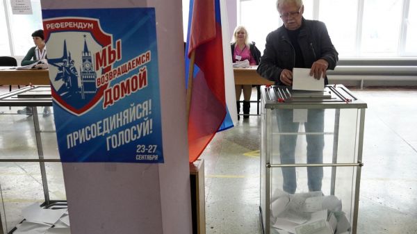 "Un choix historique a été fait" : les référendums d'annexion en Ukraine vus par les médias russes