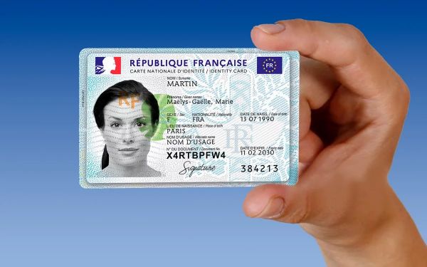 La carte d’identité numérique est déjà dans les iPhone des premiers Français
