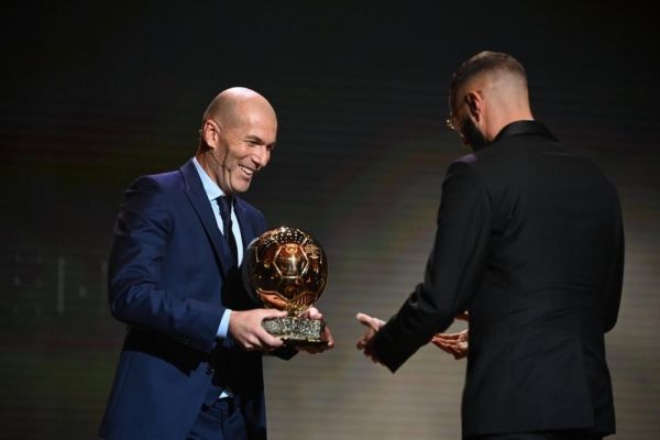 Benzema obtient le Ballon d'Or : " Je réalise un rêve de gosse "