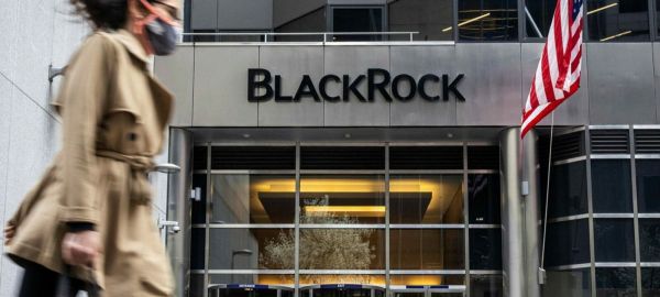 Zelensky confie la gestion des investissements privés en Ukraine au fonds d'investissement étatsunien BlackRock (France Soir)