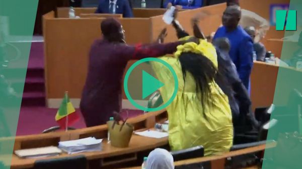 Sénégal : une violente bagarre au Parlement entre des députés