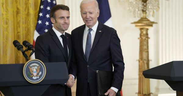 Diplomatie. Ukraine, Chine, économie... Macron et Biden s'affirment « frères d'armes » malgré leurs passes d'armes