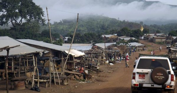 Guinée : Garantir le respect des droits dans le cadre du projet massif de minerai de fer