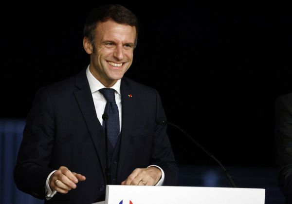Macron défend son «conseil national de la refondation» et incite les oppositions à sortir du «corporatisme»