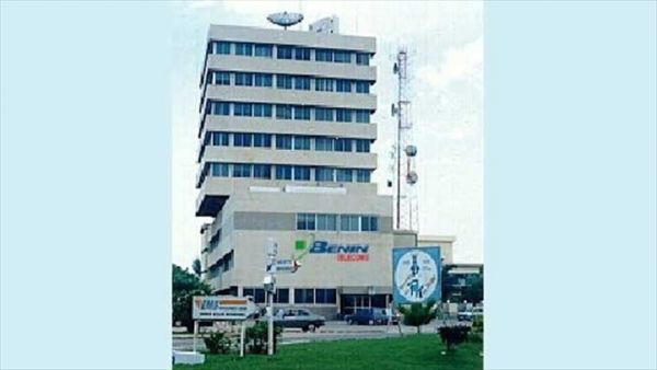 Télécom : Le Bénin adopte une stratégie nationale dintelligence artificielle (Autre presse)