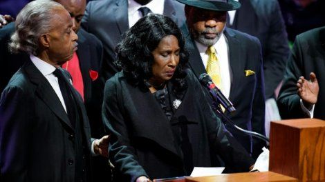Aux funérailles très politiques de Tyre Nichols, émotion et colère contre les violences policières