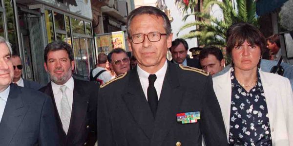 L'État «tend la main» aux Corses, 25 ans après l'assassinat du préfet Érignac