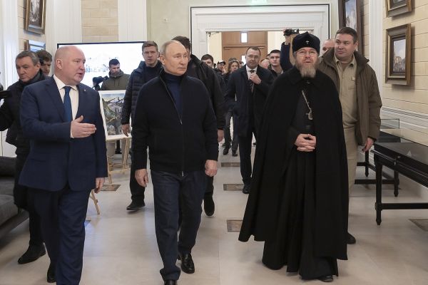 Vladimir Poutine à Sébastopol pour le neuvième anniversaire du rattachement de la Crimée à la Russie