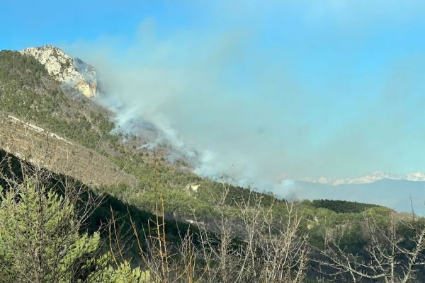 108 hectares partis en fumée dans les Alpes-Maritimes, avec la sécheresse, les sapeurs-pompiers anticipent la saison d'été