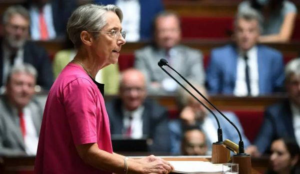 "Mettre une loi en pause, ça n'existe pas": Elisabeth Borne reste ferme sur la réforme des retraites