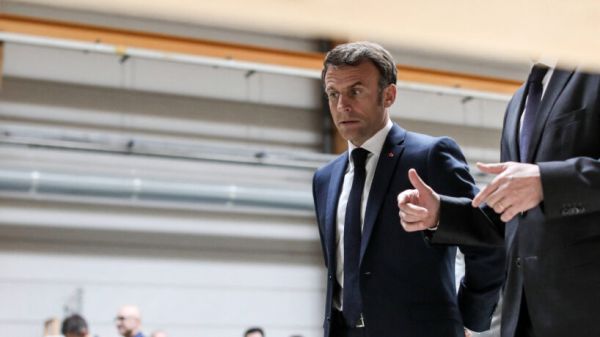 Un an après la réélection d'Emmanuel Macron : retour sur une « année horribilis » - Public Sénat