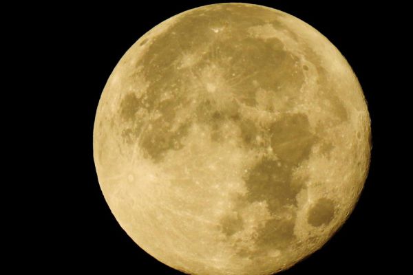 Pleine lune 2023 : les effets sur votre signe astro en mai