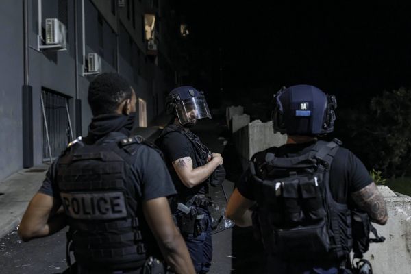 Mayotte : un homme considéré comme un meneur de délinquants interpellé