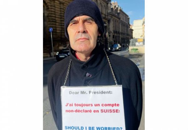Un Américain à Paris proteste contre un compte bancaire suisse non déclaré