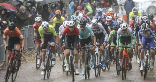 En images. Cyclo-cross international de Dijon : Valentin Remondet s'impose à la maison