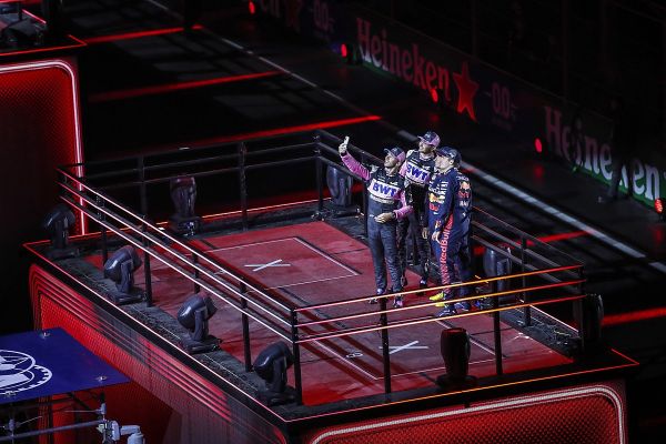 Las Vegas : Verstappen comme un "clown" à la cérémonie d'ouverture