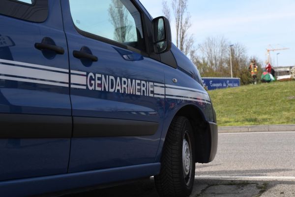 Un homme retrouvé mort, le corps dénudé, dans un champ à Saint-Valéry-en-Caux