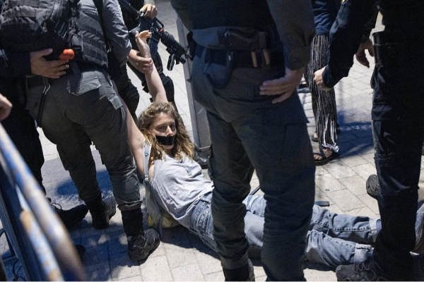 La police israélienne réprime les manifestations contre la guerre d’une "poigne de fer”, selon des militants