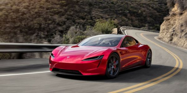 Tesla voudrait commercialiser son roadster en 2025