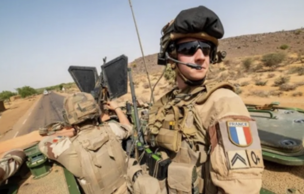 Présence militaire occidentale en Afrique: l'Hexagone laisse de la place à Washington