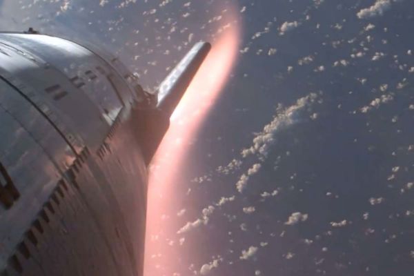 eBay : l'étrange business de débris de fusées Starship
