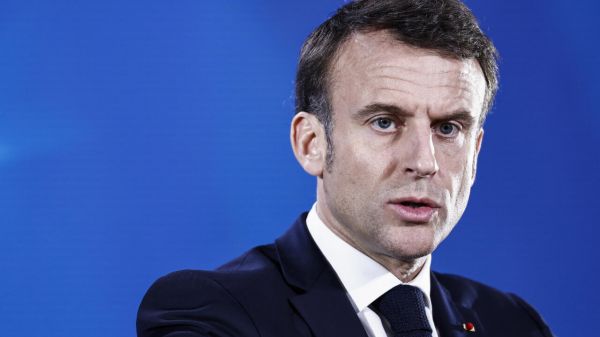 Macron attendu lundi en Guyane, confrontée à de multiples défis