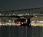 Un pont percuté par un bateau s'effondre à Baltimore