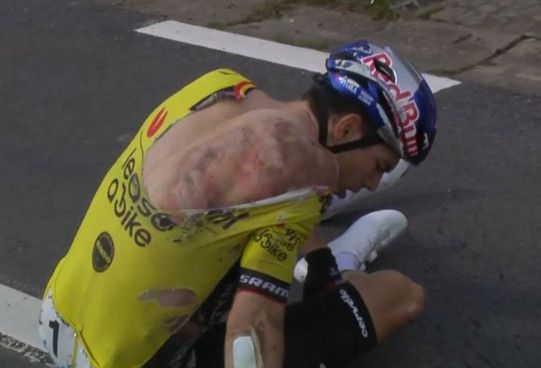 Cyclisme: La star belge Wout Van Aert victime d'une «chute horrible»