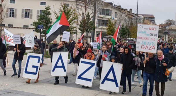 Manifestation ''Halte au massacre à Gaza ! La France doit demander un cessez-le-feu immédiat'' à Bourg-en-Bresse