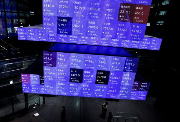 Les principales actions japonaises pourraient être soumises à une pression à la vente à court terme, selon les banques de Wall Street