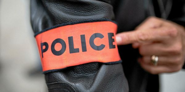 Val-de-Marne : un proviseur menacé de mort pour avoir demandé à une élève de retirer son voile