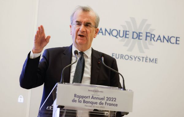 Déficit public : Le gouverneur de la Banque de France tacle le gouvernement sur ses dépenses